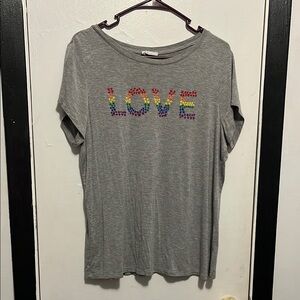 Gray Love Graphic Women's Top
